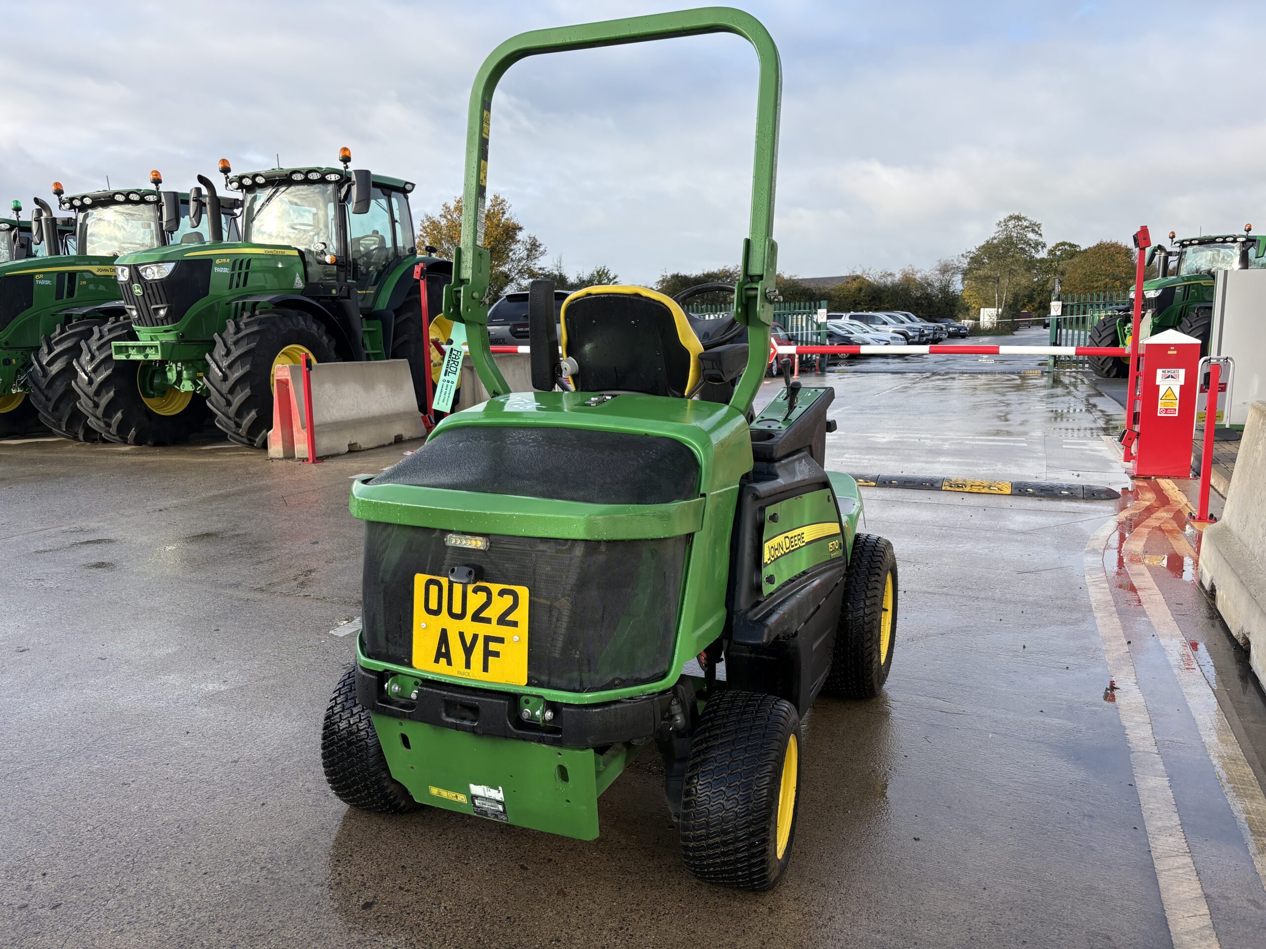 John Deere 1570