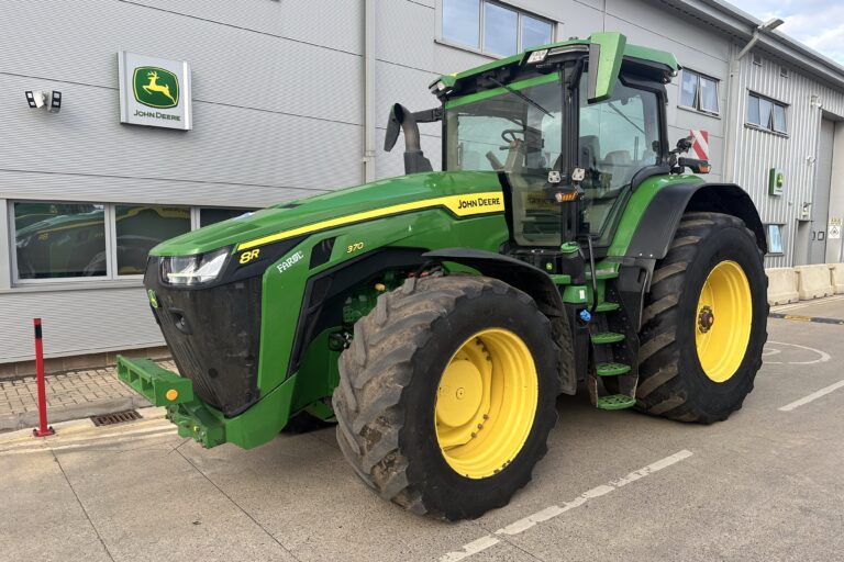 John Deere 8R 370