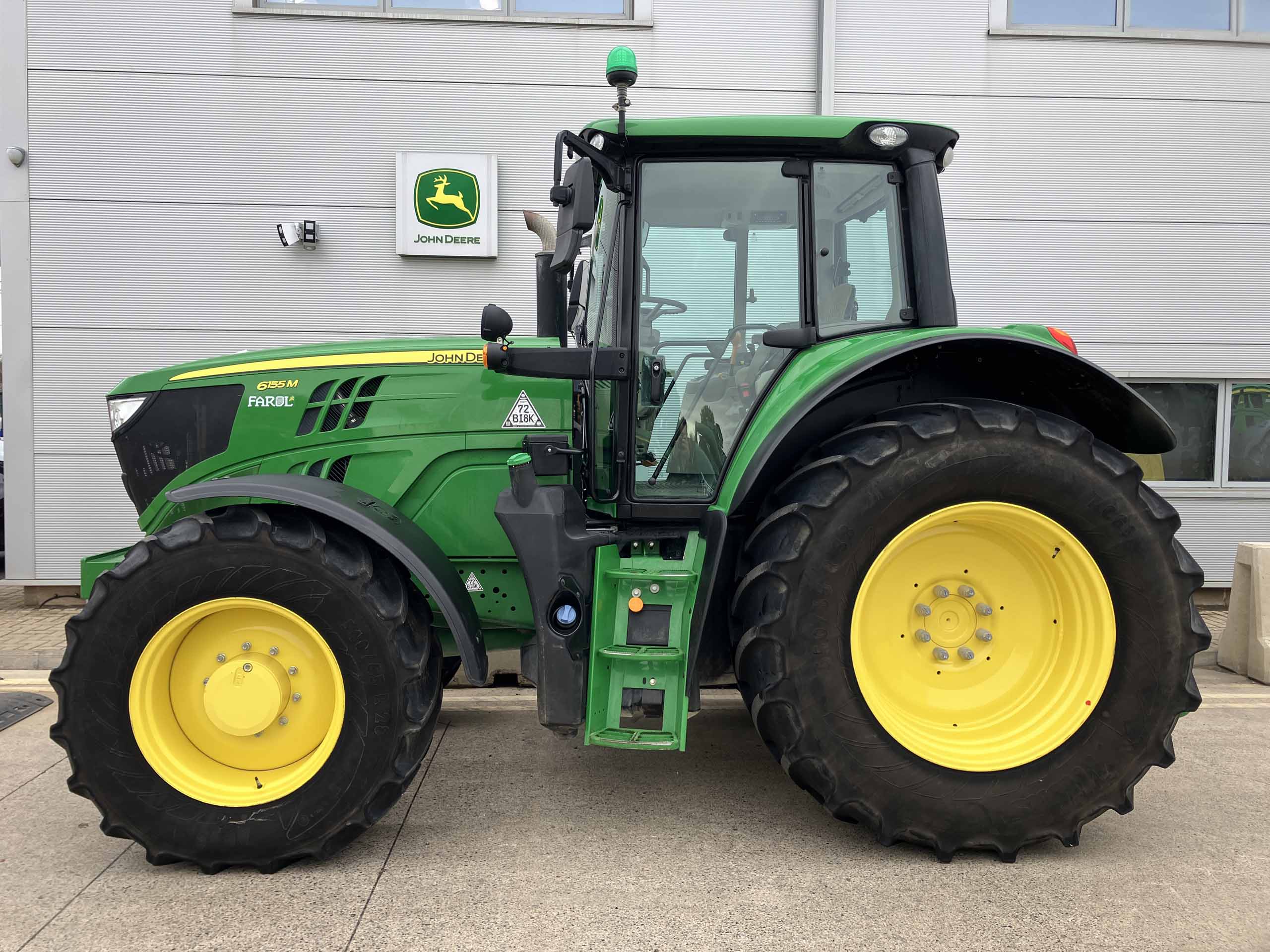 John Deere 6155M