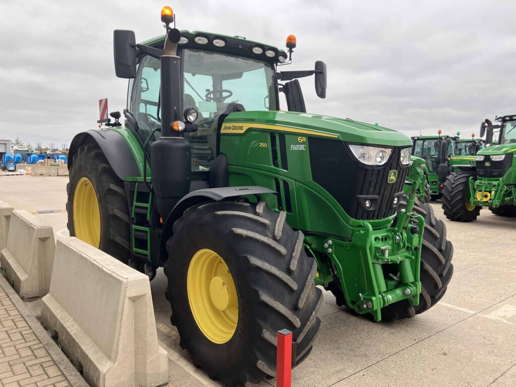 John Deere 6R 250 - Image 6
