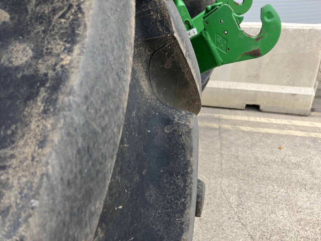 John Deere 6R 250 - Image 16