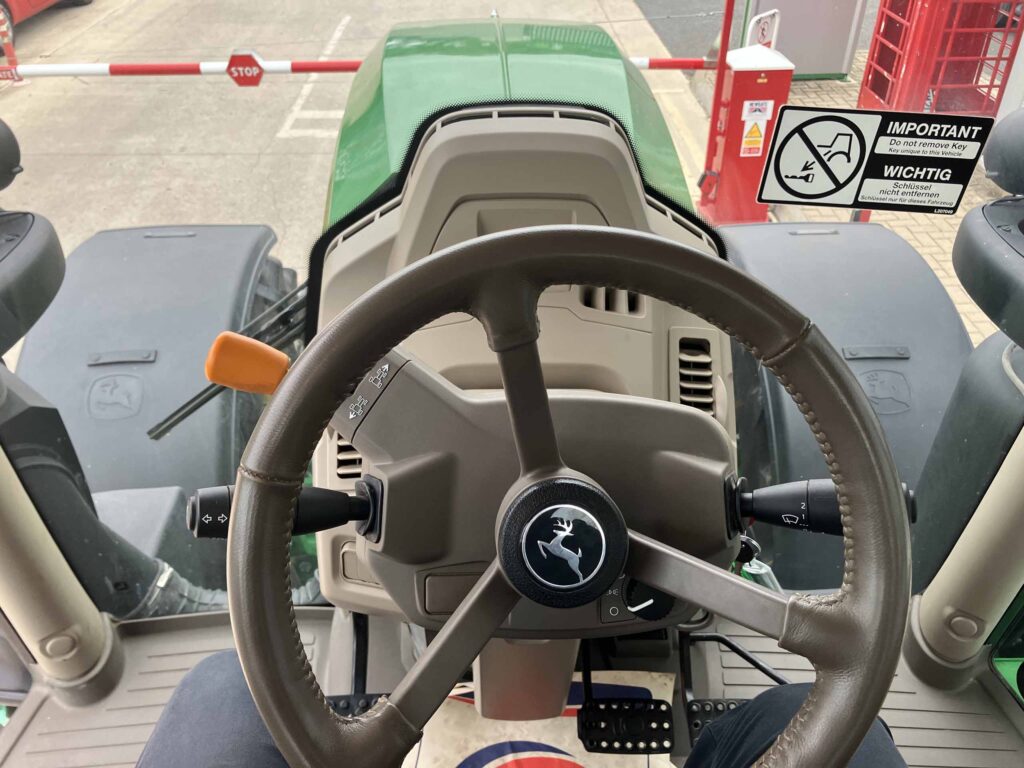John Deere 6R 250 - Image 25