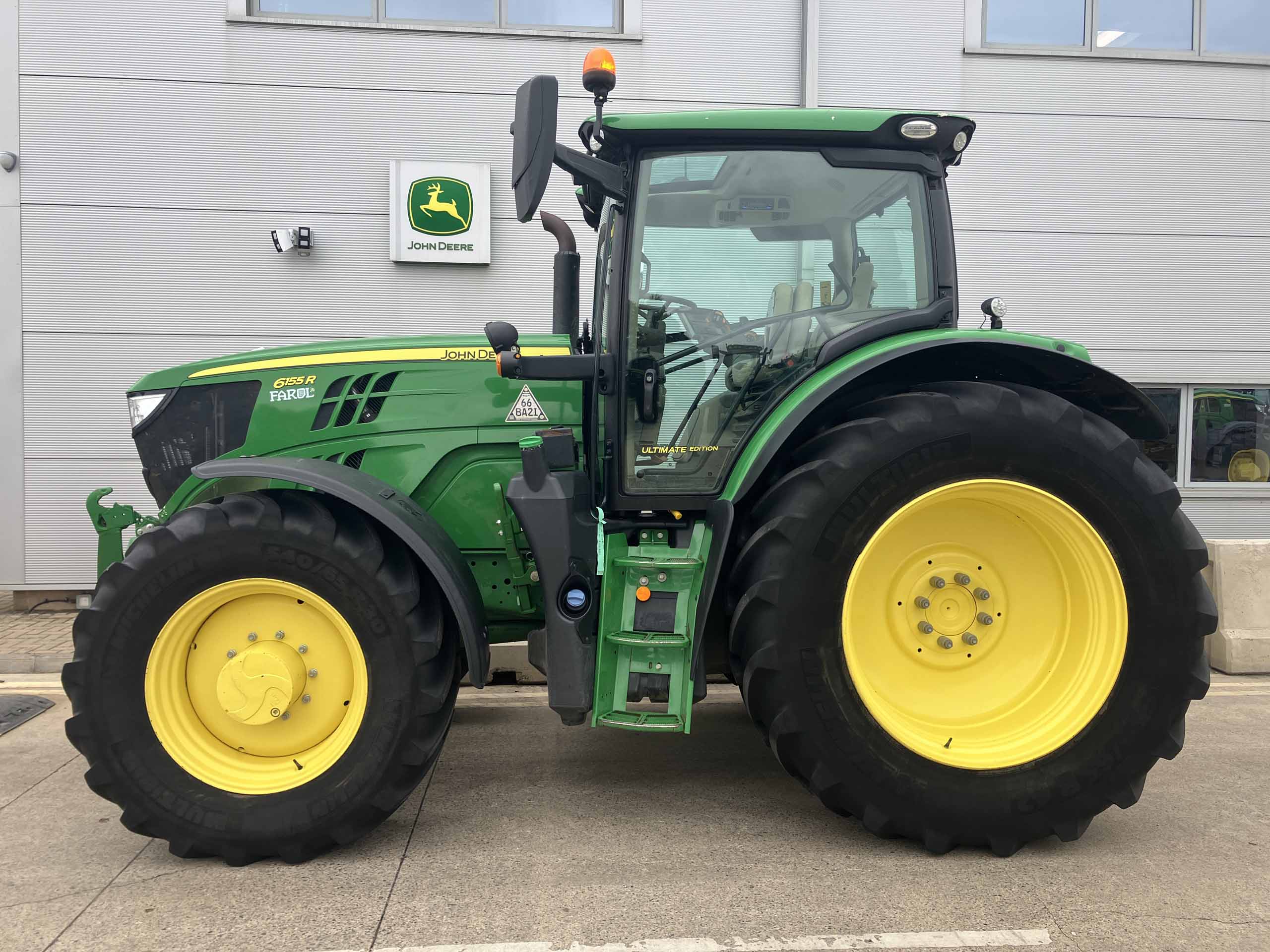 John Deere 6155R