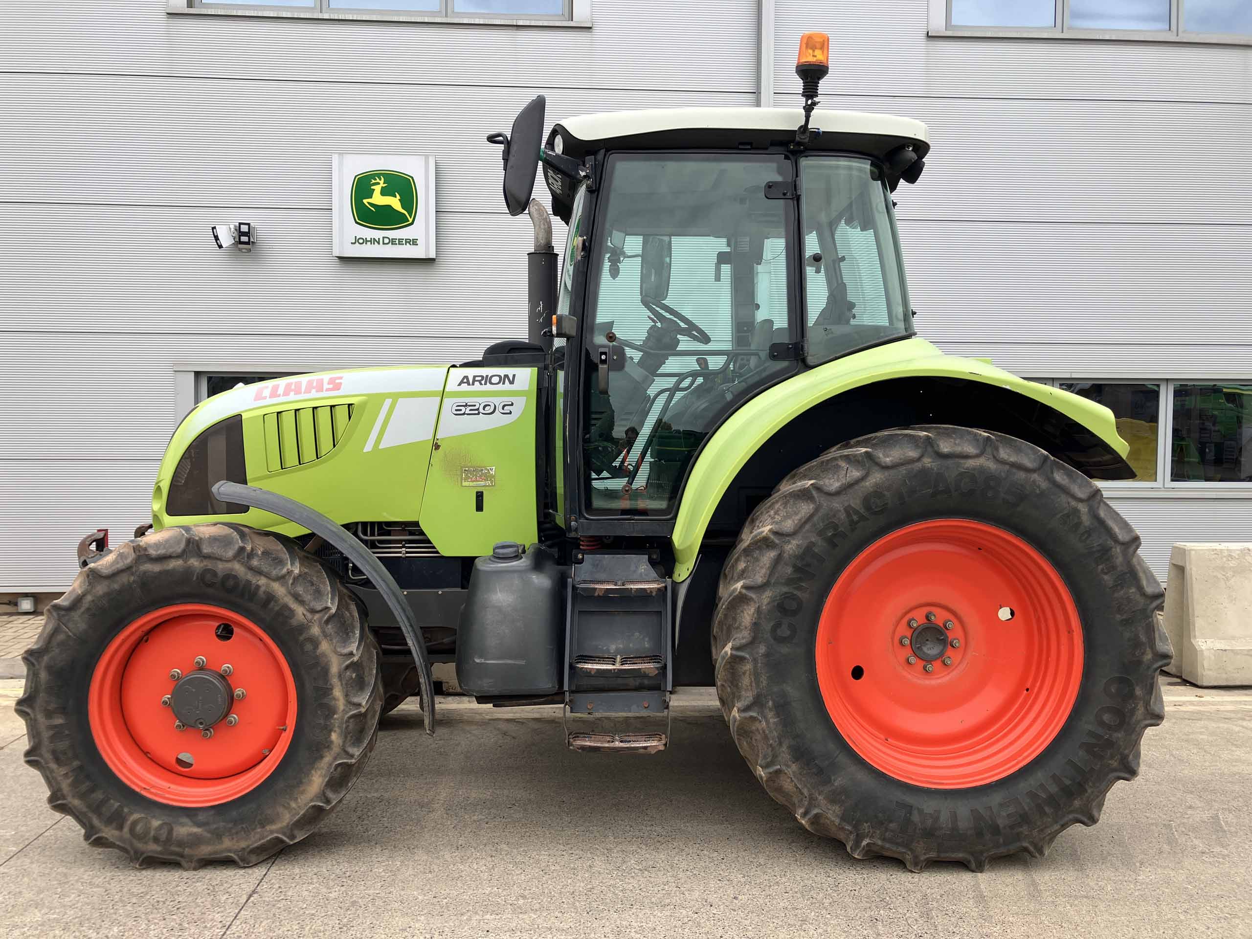 CLAAS Arion 620C