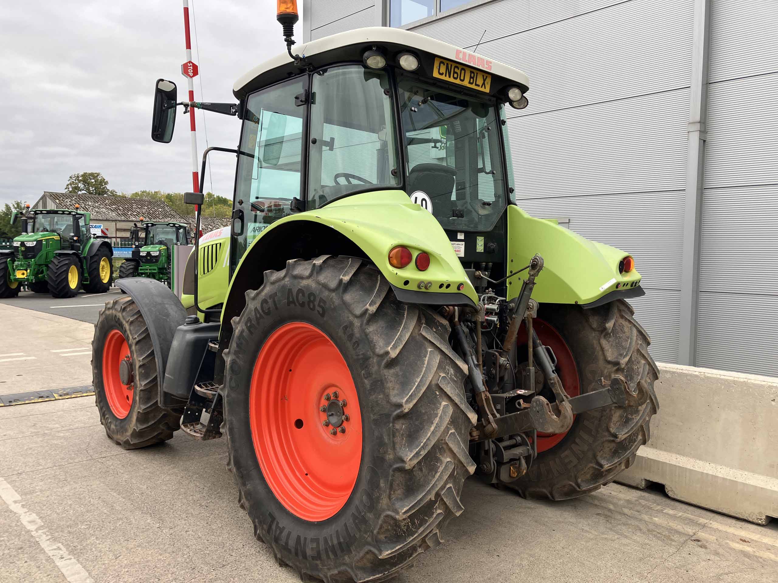CLAAS Arion 620C