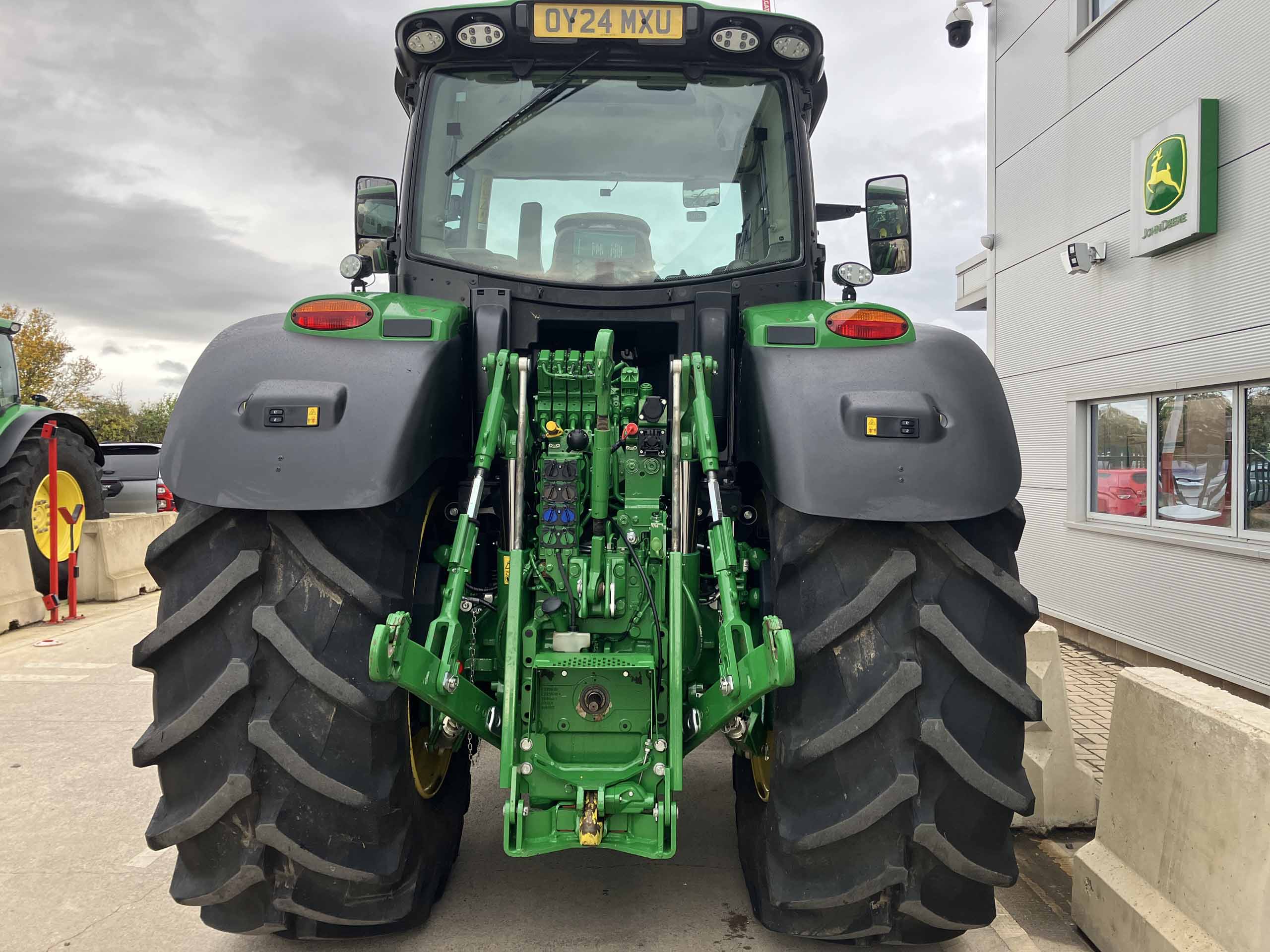 John Deere 6R 250