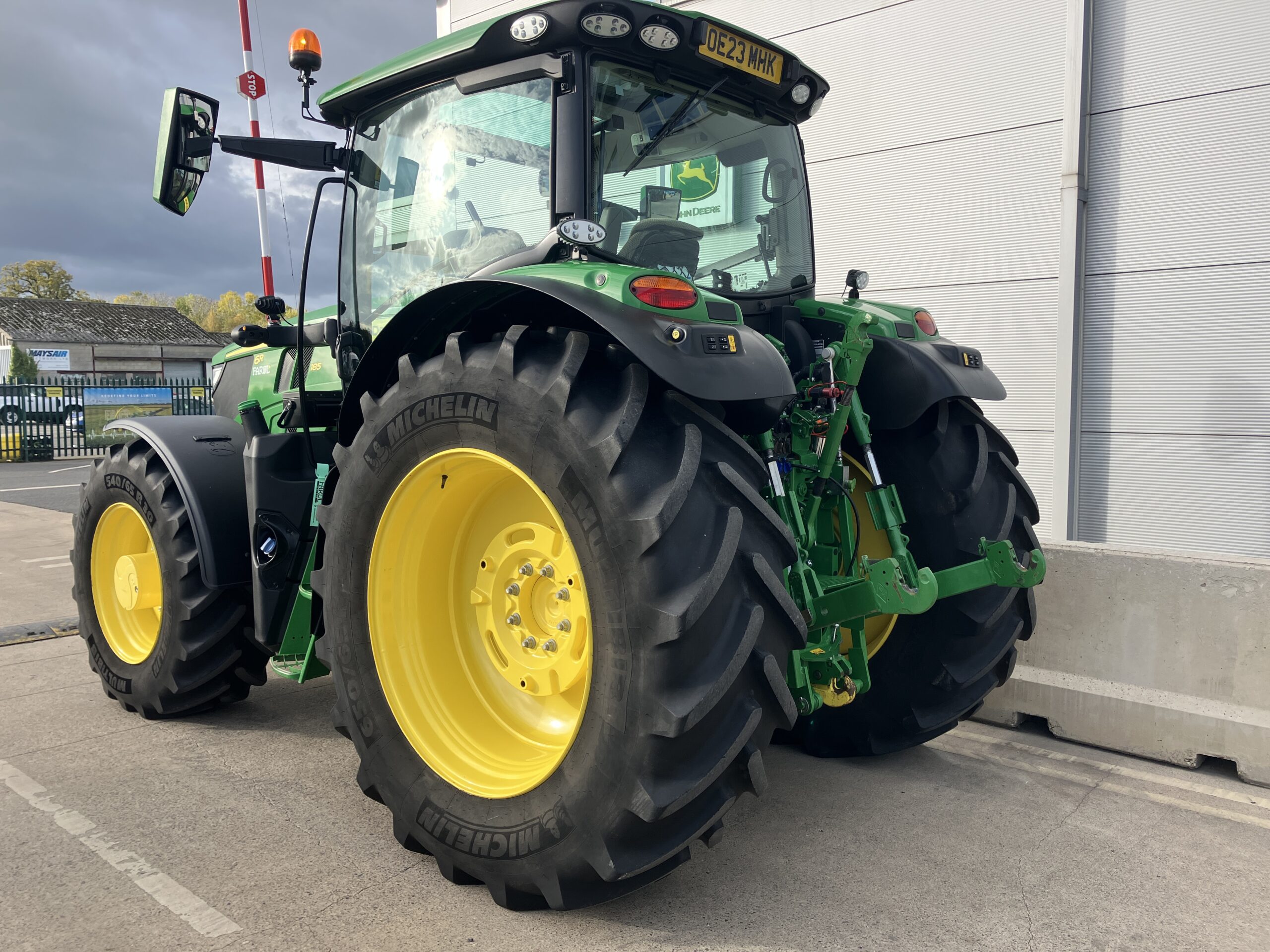 John Deere 6R 185