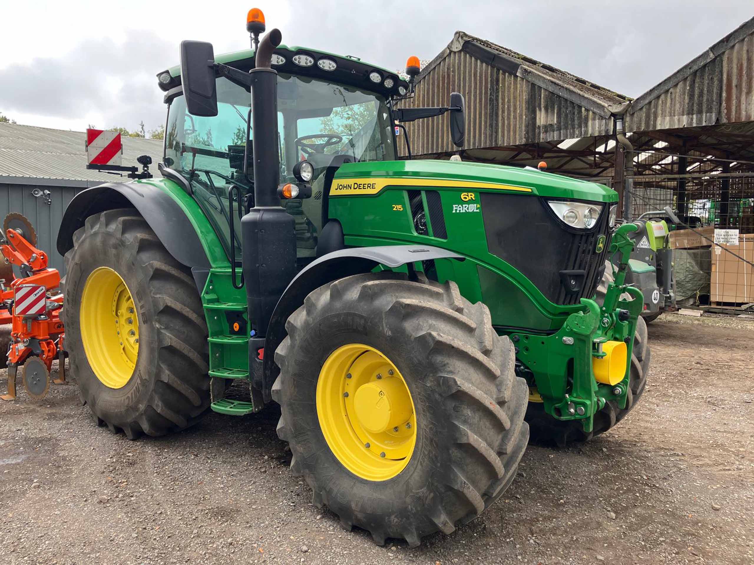 John Deere 6R 215