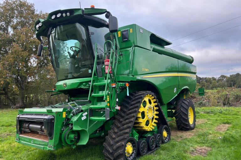 John Deere S780