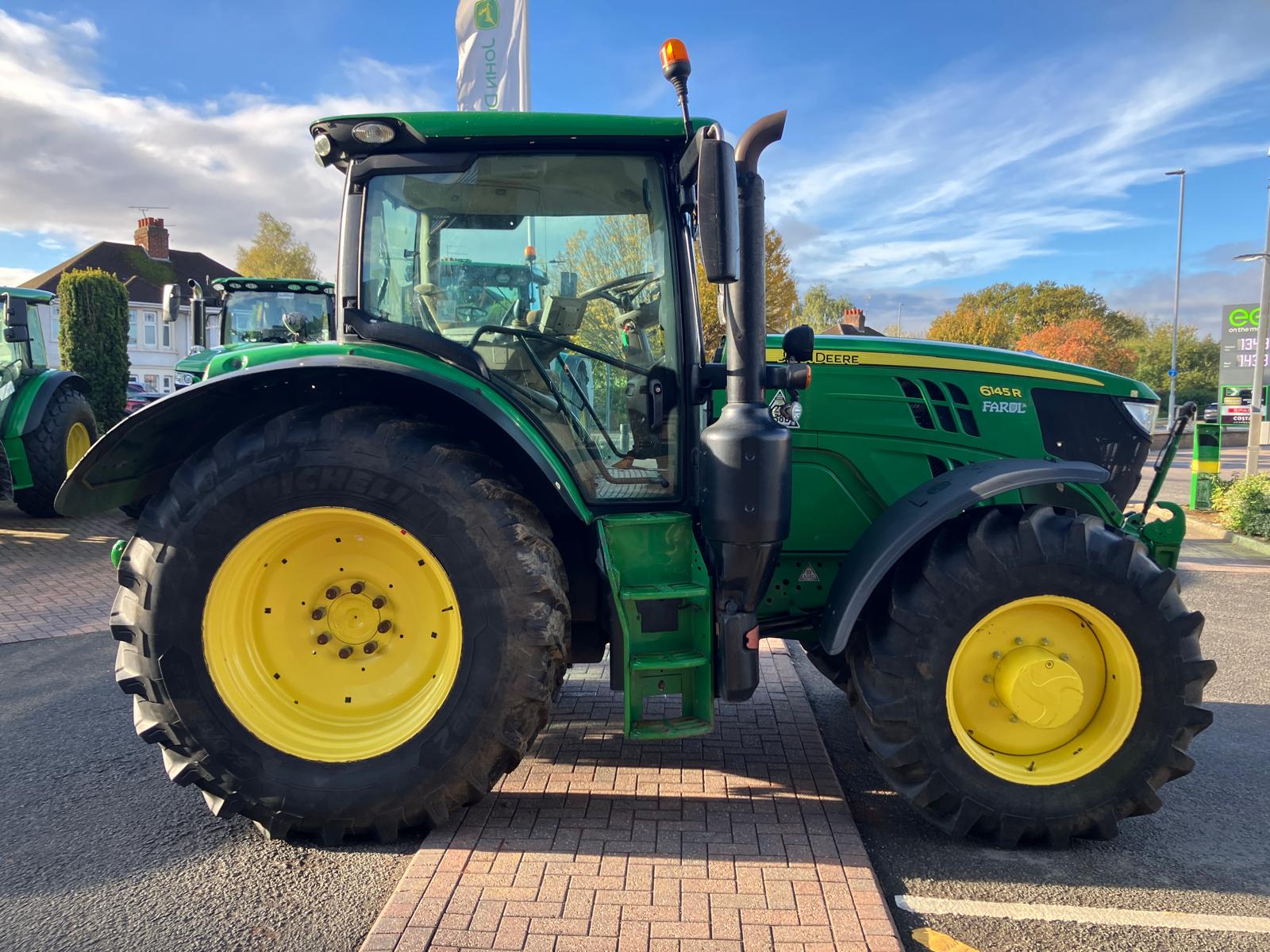 John Deere 6145R