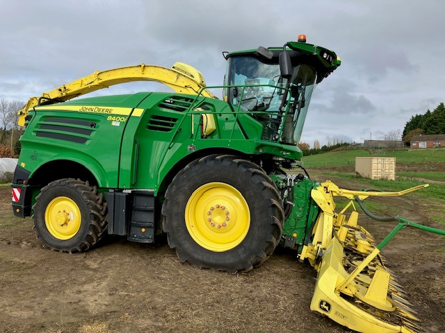 John Deere 8400i