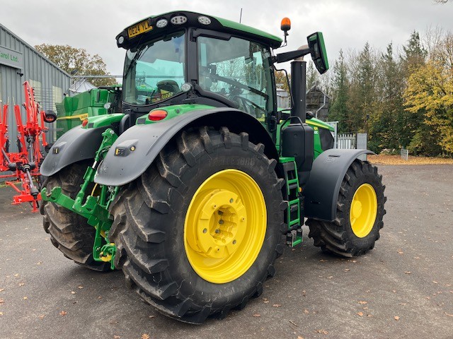 John Deere 6R 250