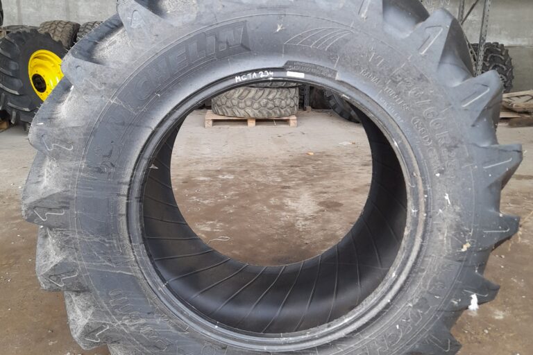 VF520/60X28 Michelin Xeobib
