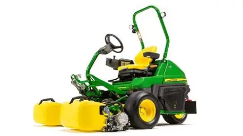John Deere 2750E Green Triple Mower