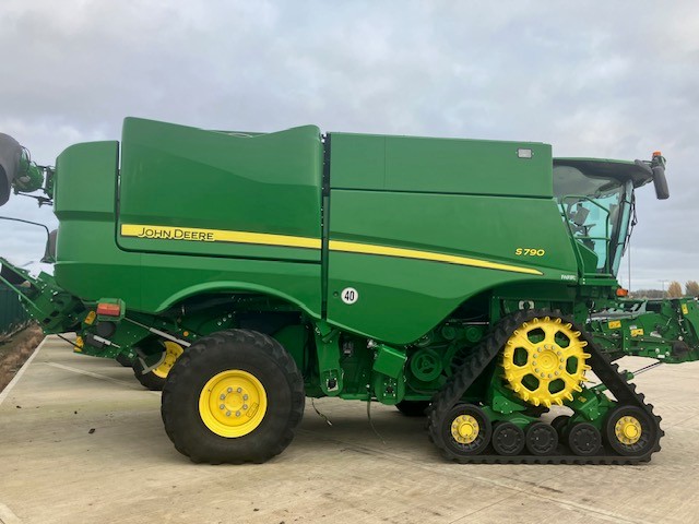 John Deere S790