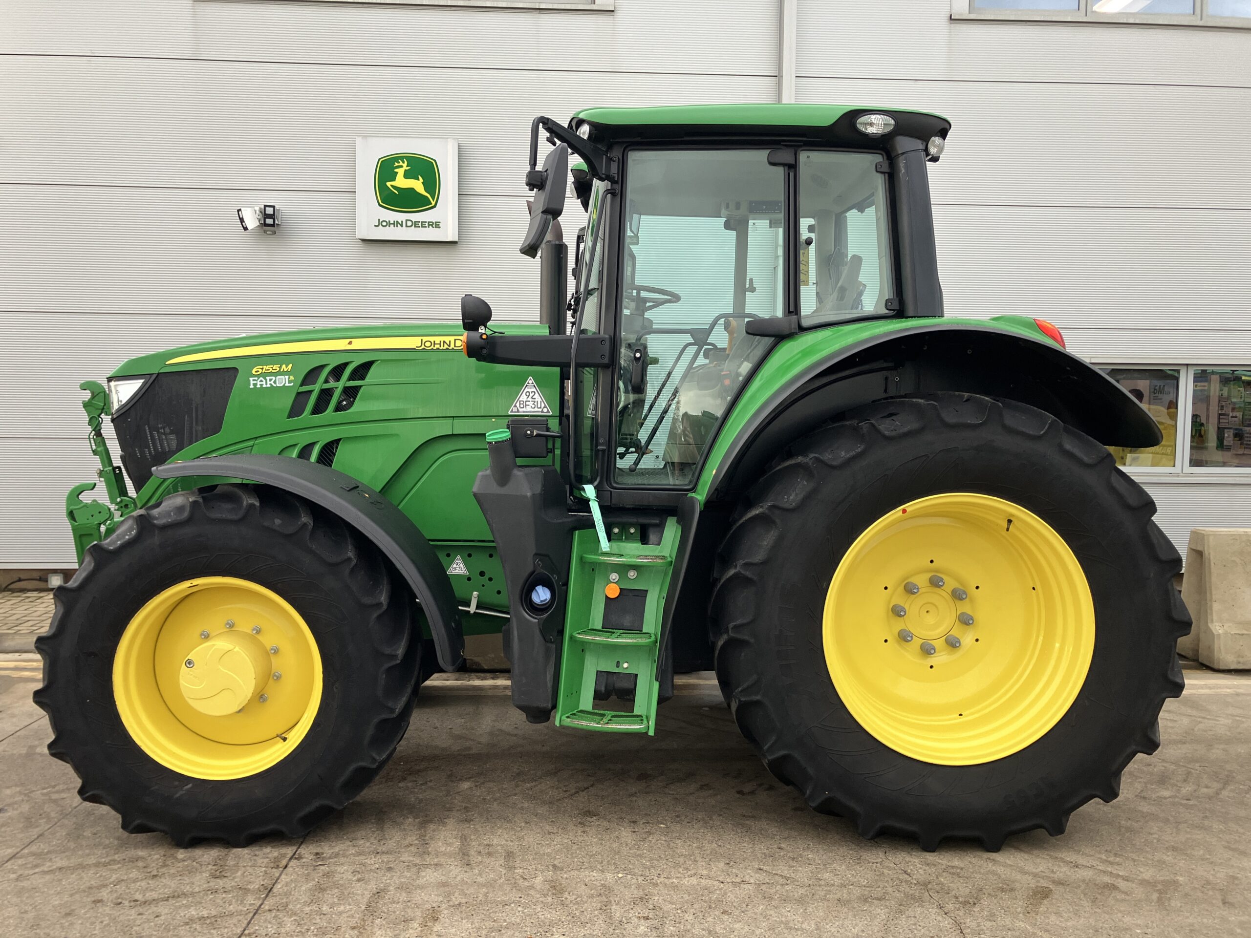John Deere 6155M