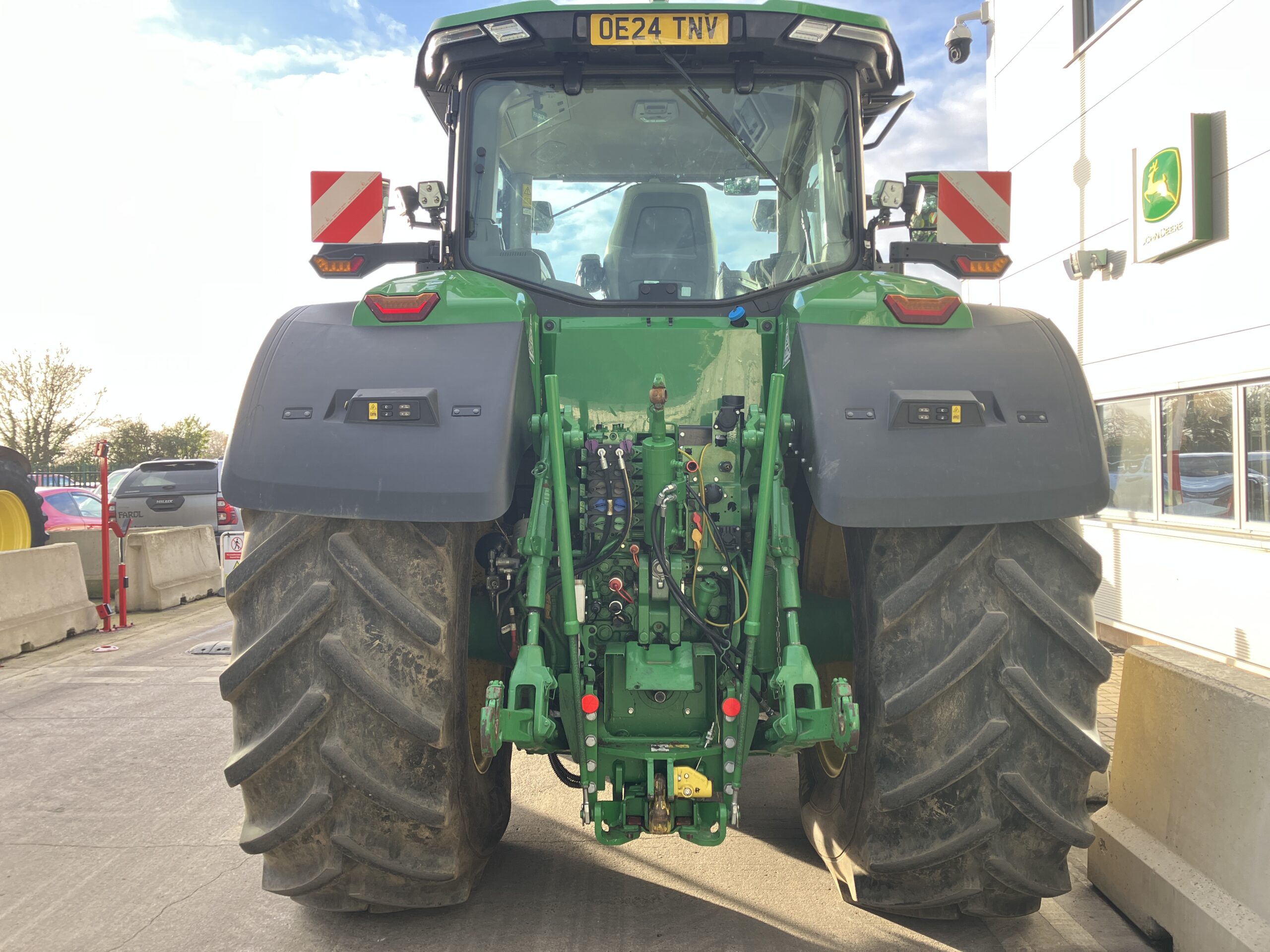 John Deere 7R 330