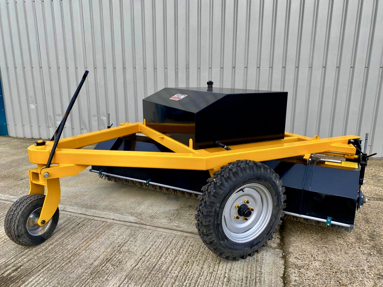 Gurney Reeve DWTB8 Tow Sweep