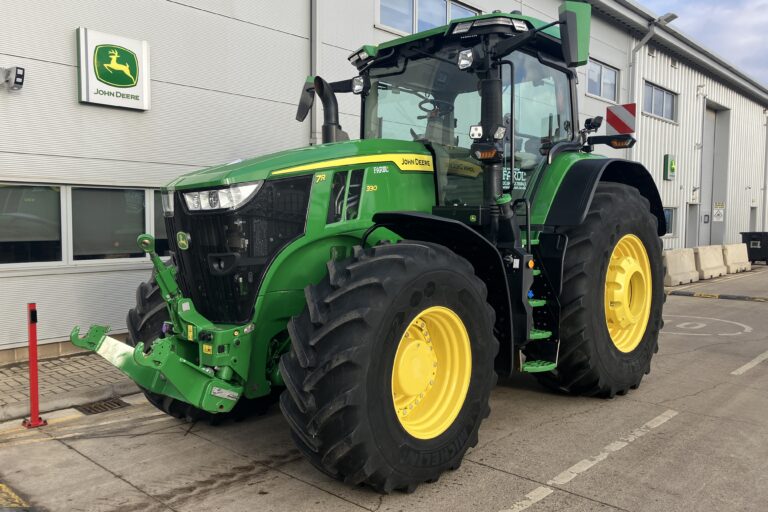 John Deere 7R 330