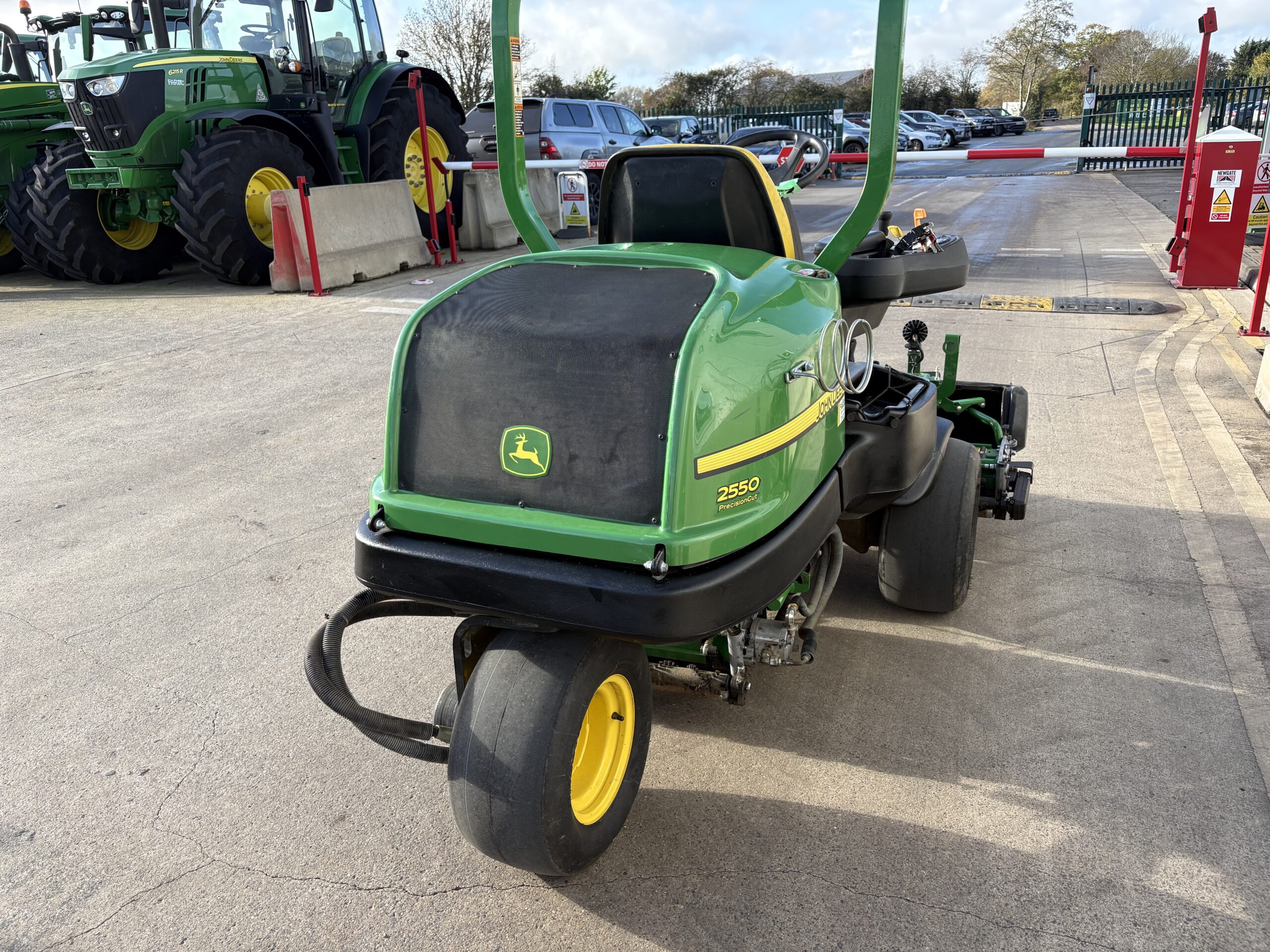 John Deere 2550