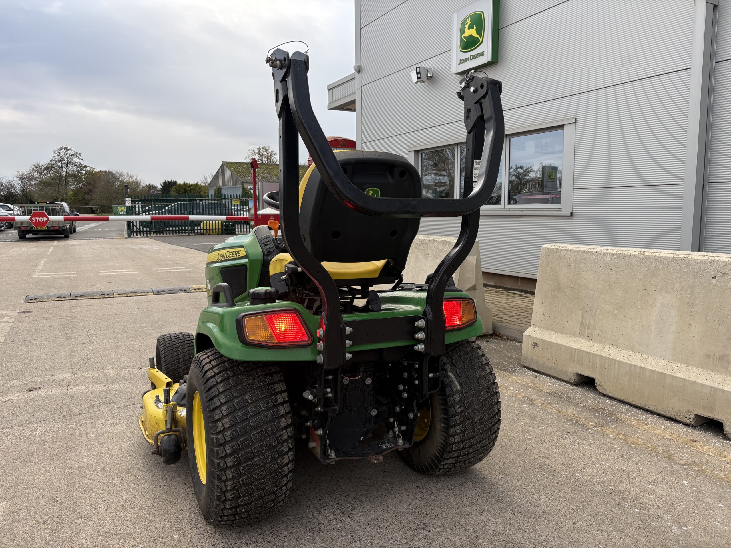 John Deere X940
