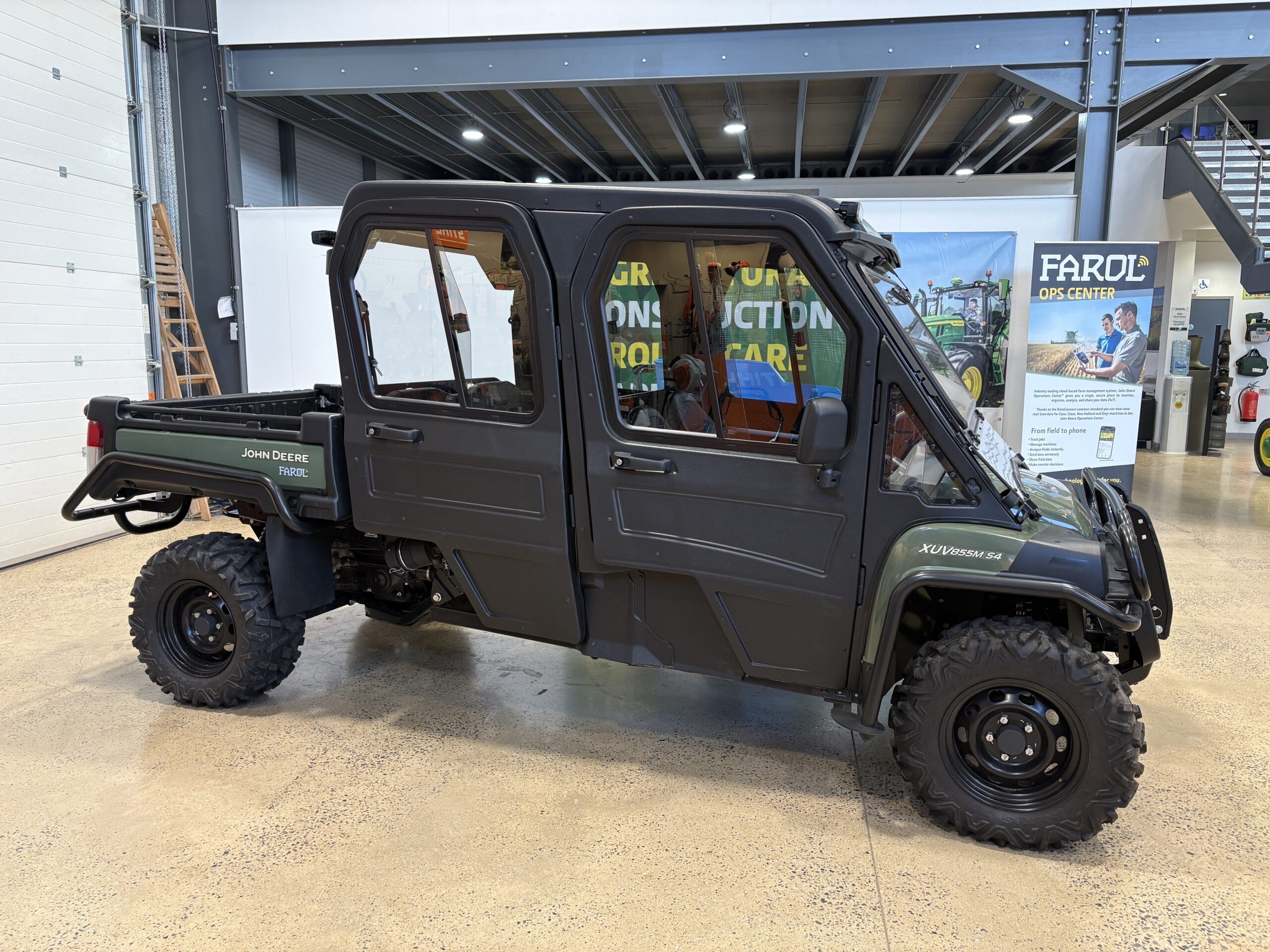 John Deere XUV855M S4