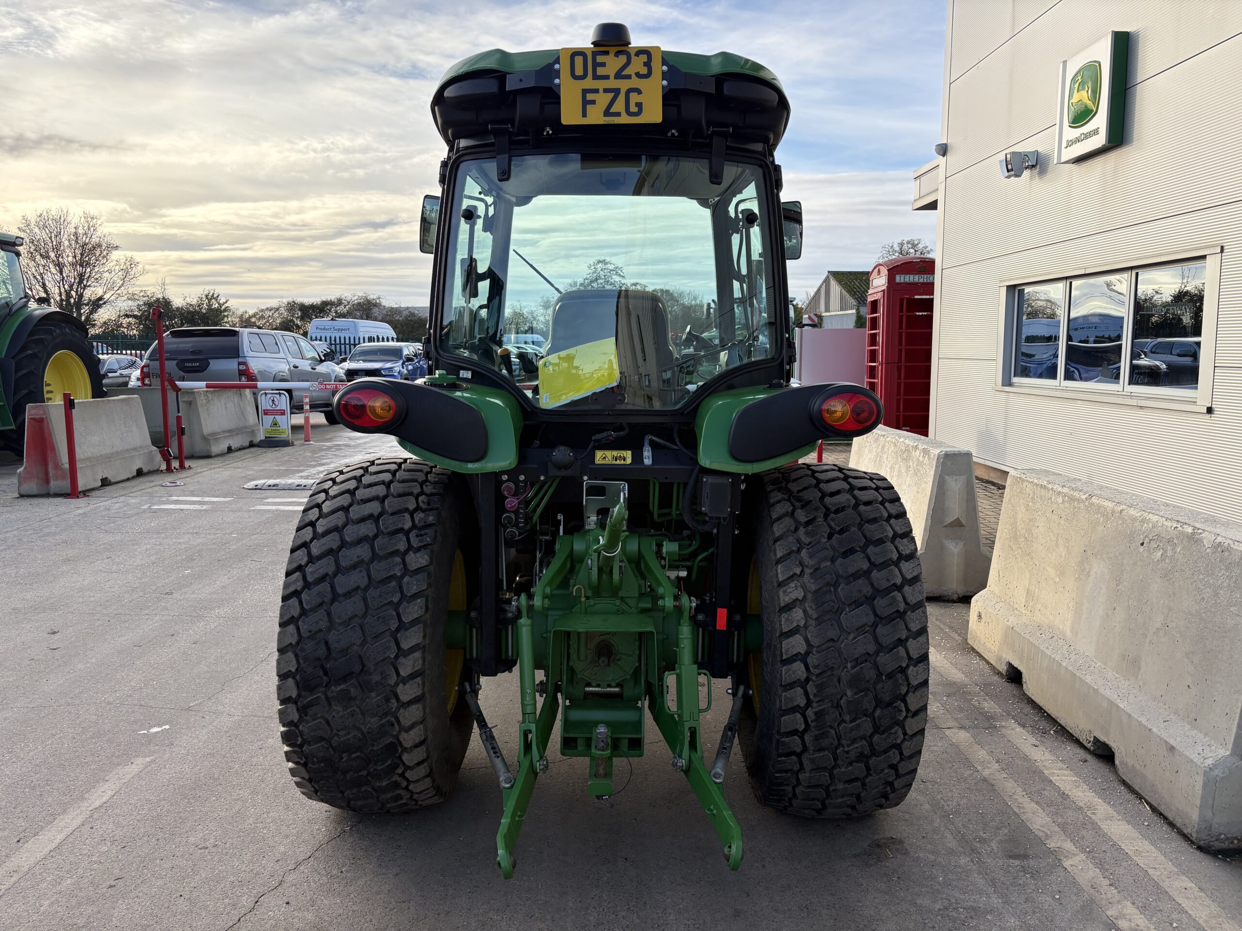 John Deere 4066R