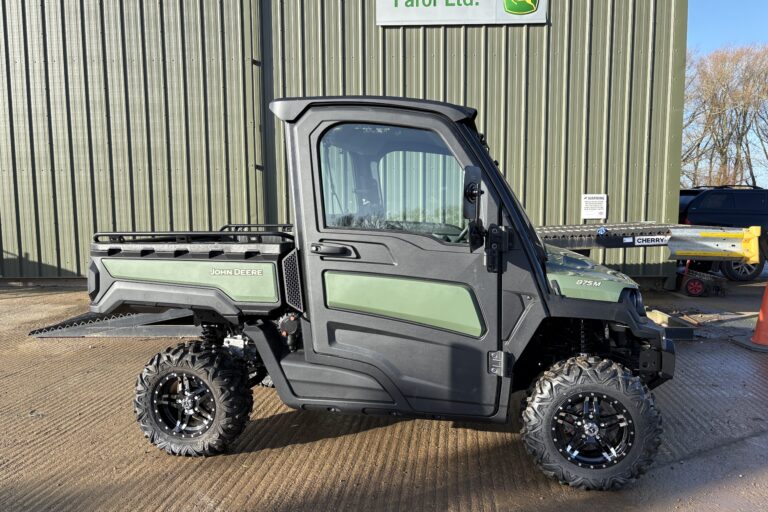 John Deere XUV875M Gator