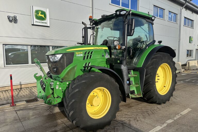 John Deere 6130R