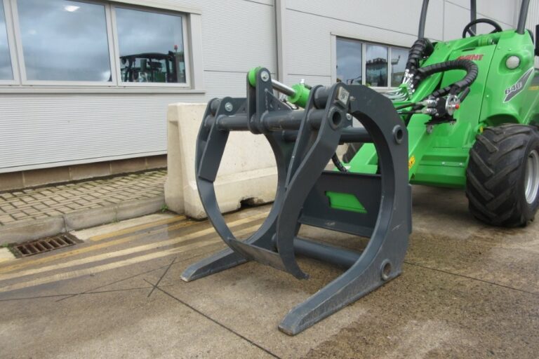 AVANT HEAVY DUTY LOG GRAB
