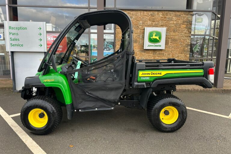 John Deere HPX815E Gator