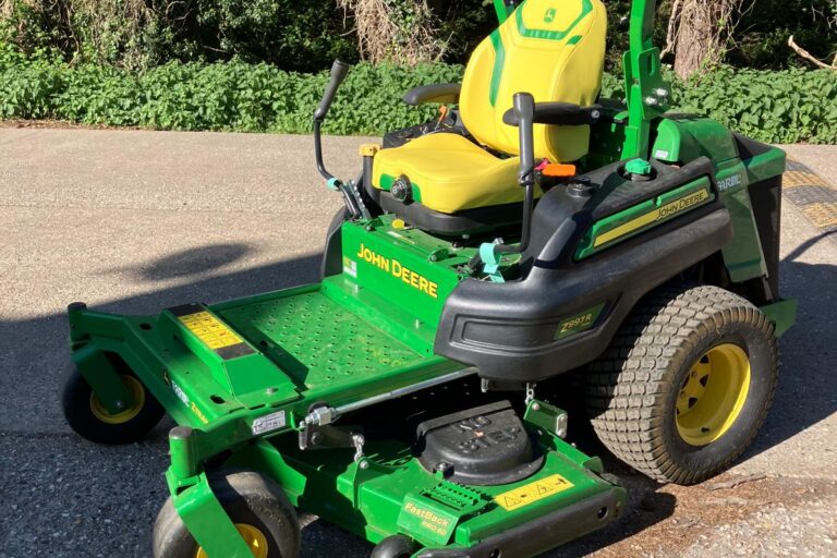 John Deere Z997R Z-turn mower