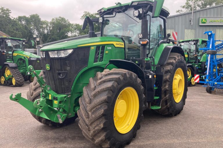 John Deere 7R 310