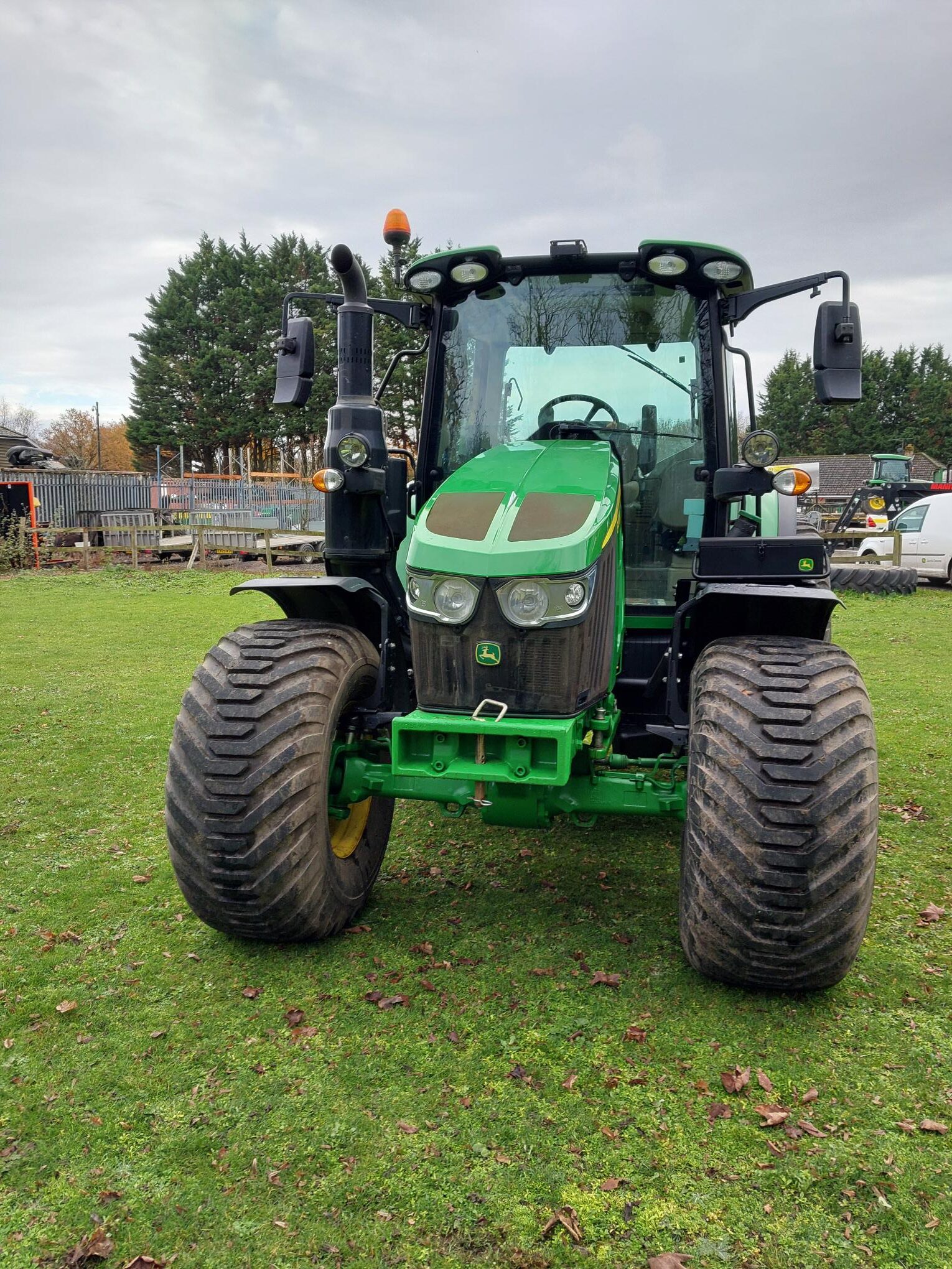John Deere 6100M