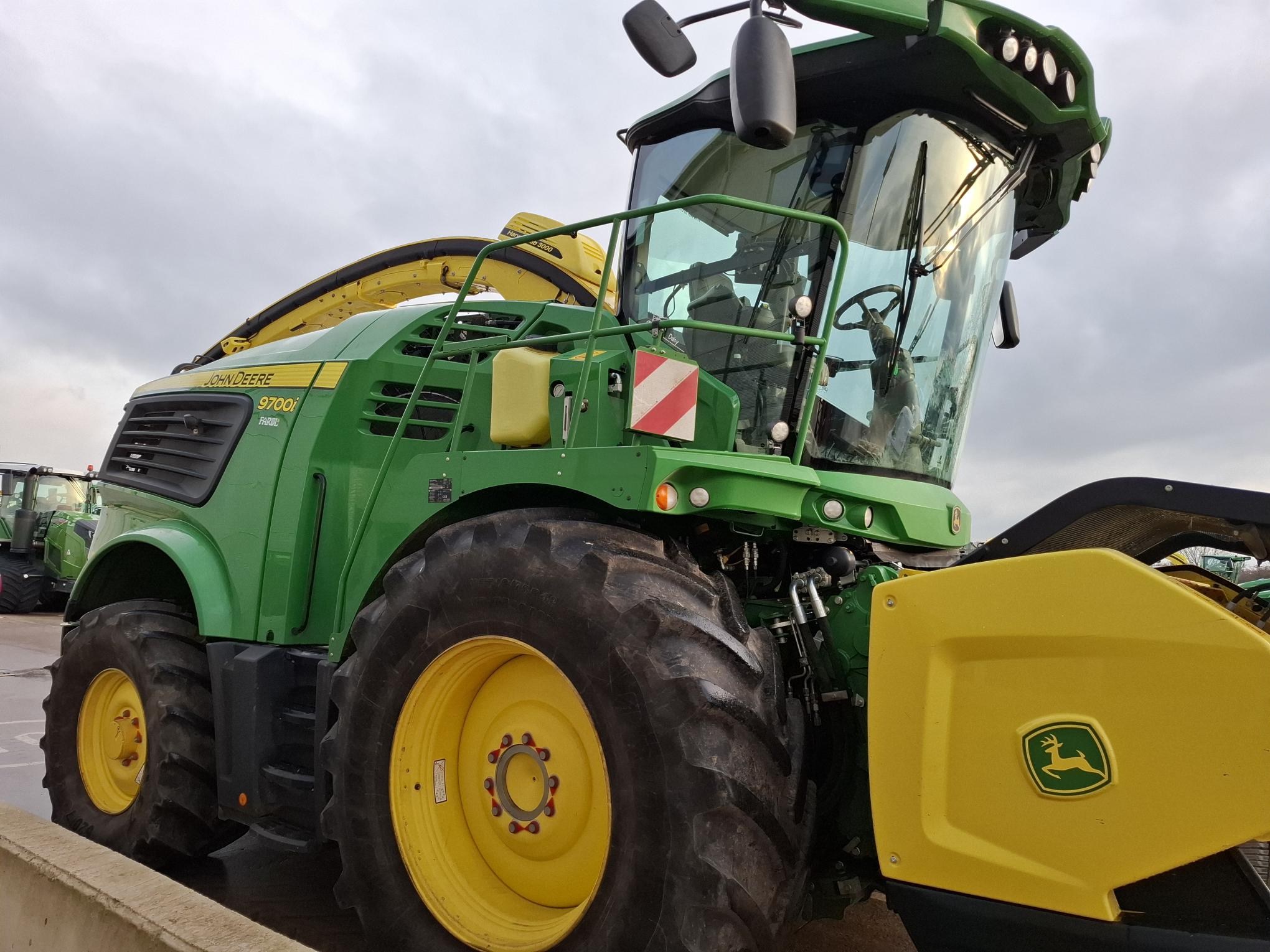 John Deere 9700i