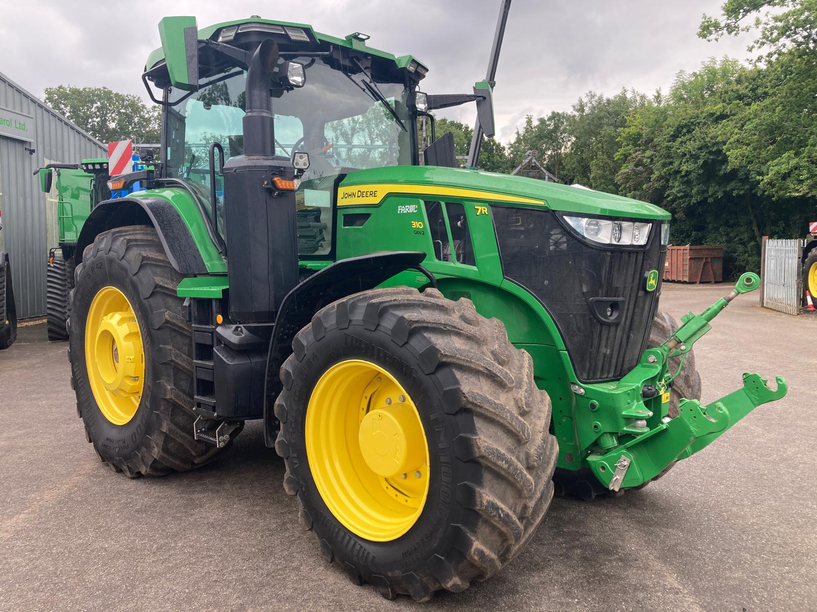 John Deere 7R 310