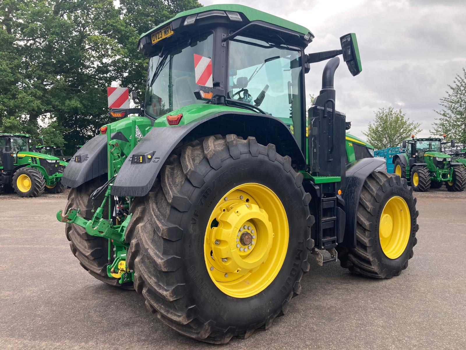 John Deere 7R 310