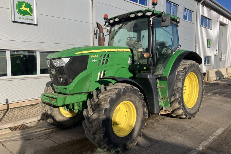 John Deere 6140R
