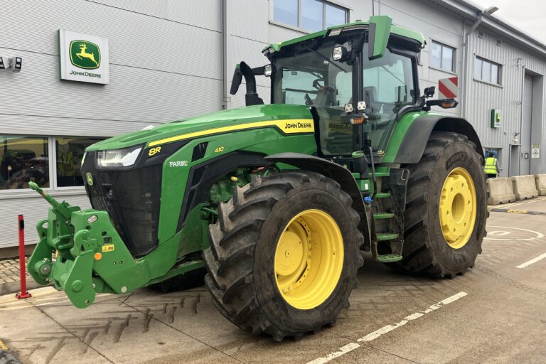 John Deere 8R 410