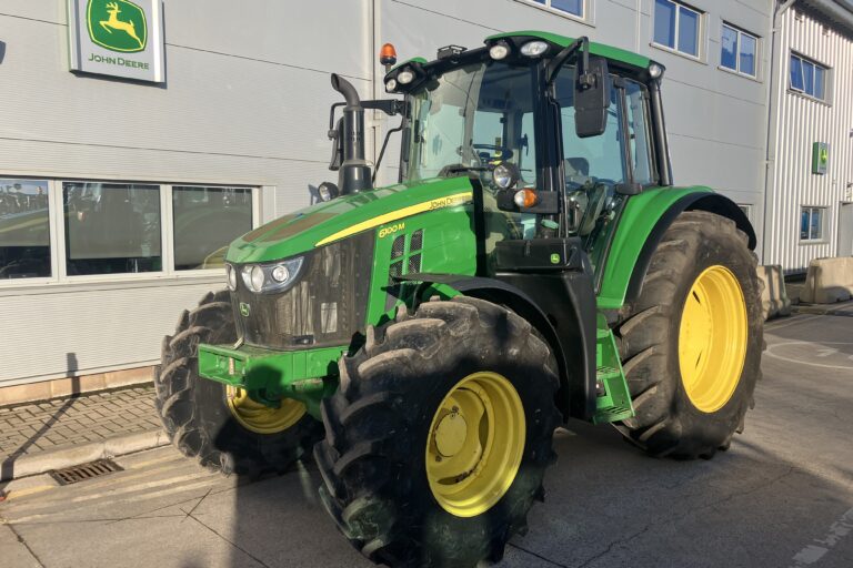 John Deere 6100M