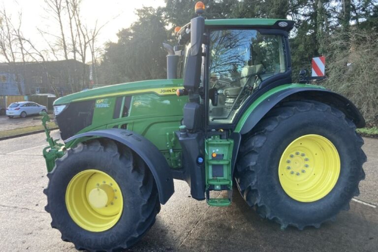 John Deere 6R 250