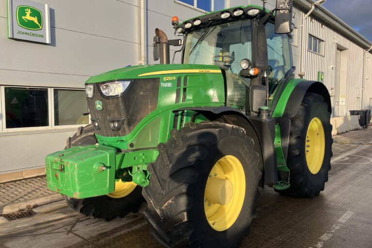 John Deere 6250R