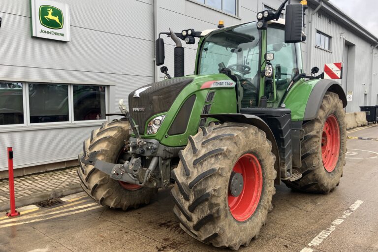 Fendt 724 Profi Plus