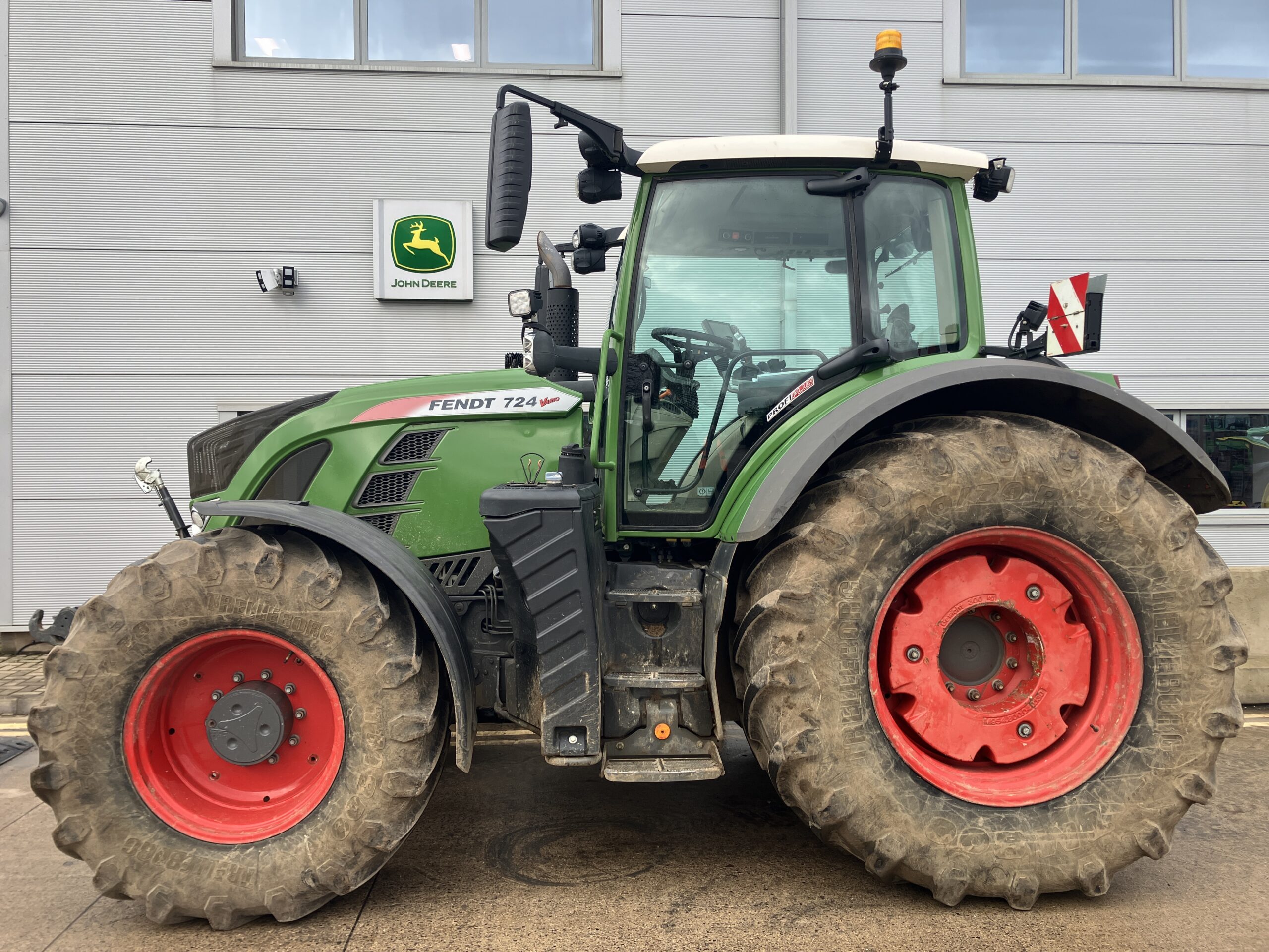 Fendt 724 Profi Plus