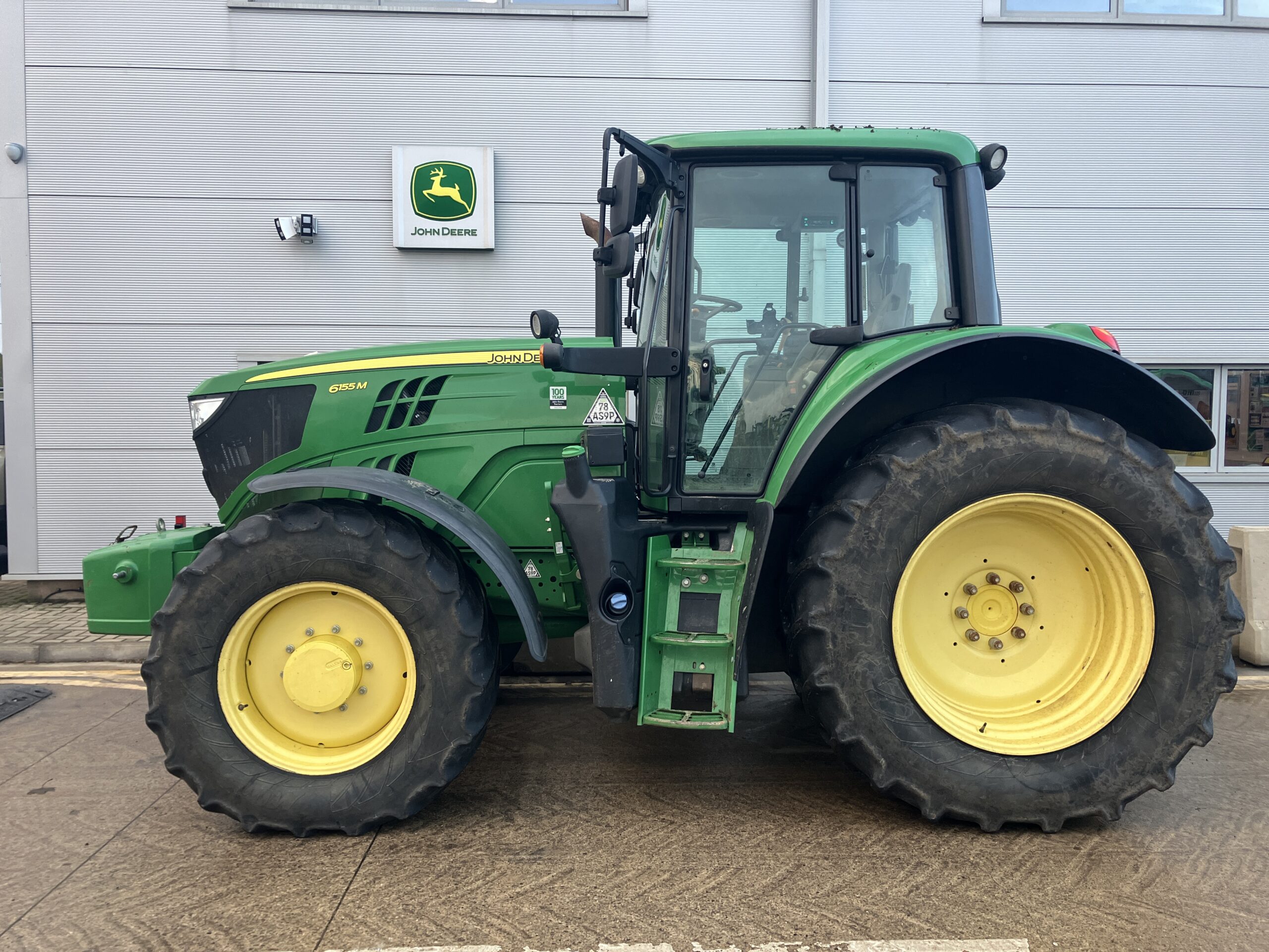 John Deere 6155M