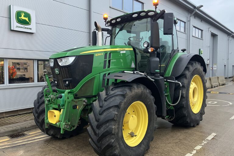 John Deere 6250R