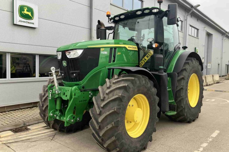 John Deere 6R 250
