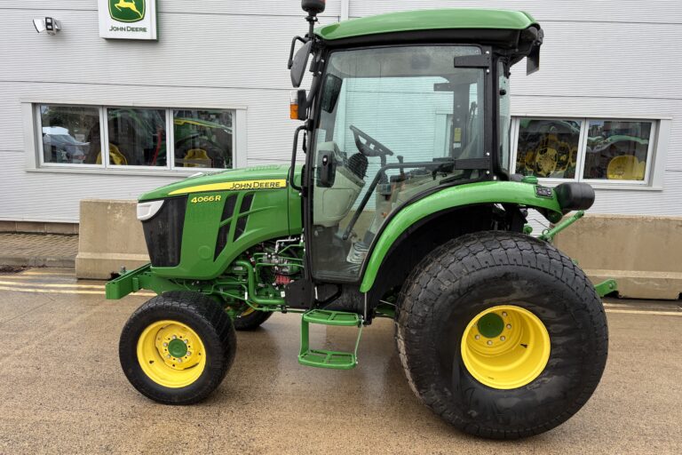 John Deere 4066R Compact Tractor