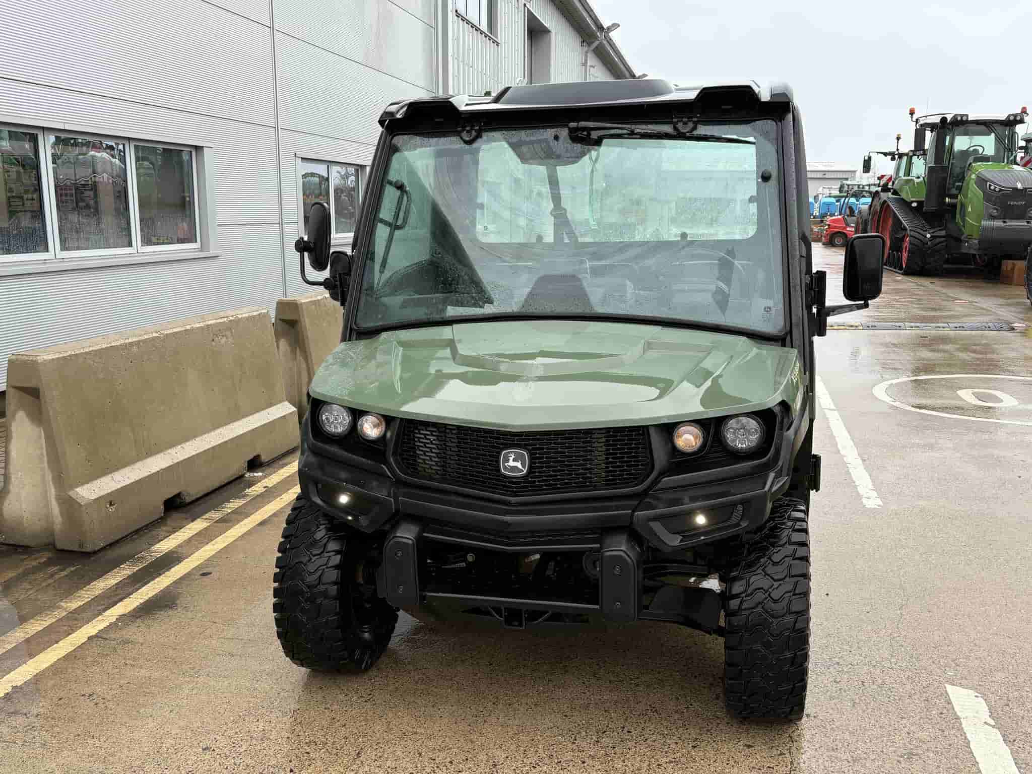 John Deere XUV865M Gator