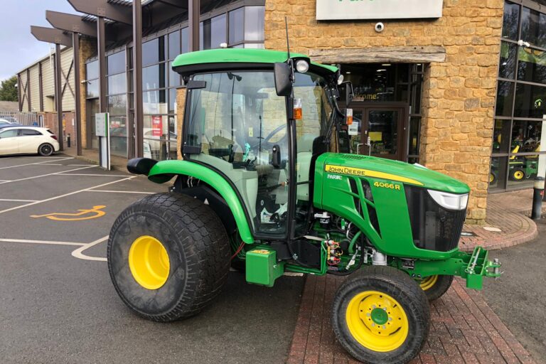 John Deere 4066R Compact Tractor